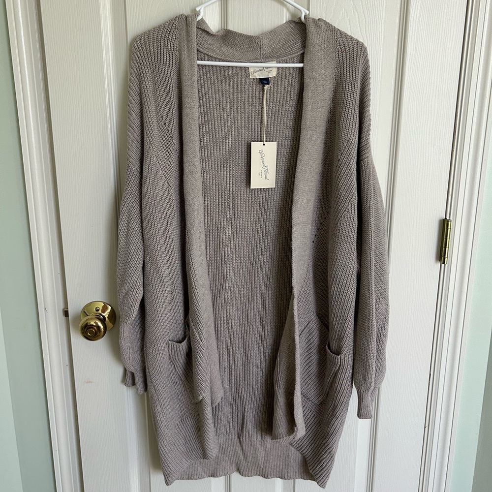 NWT Universal Thread Cardigan